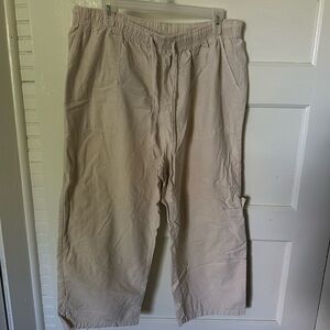 Khaki capri pull on pant